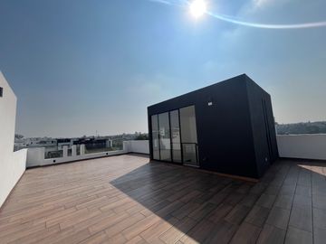 CASA EN VENTA EN LOMAS DE ANGELOPOLIS II