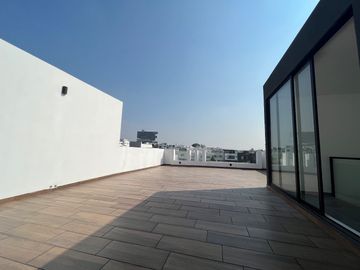 CASA EN VENTA EN LOMAS DE ANGELOPOLIS II