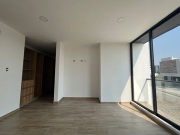 CASA EN VENTA EN LOMAS DE ANGELOPOLIS II