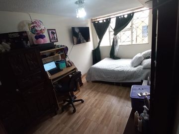 VENDO  CASA AMPLIA RENTABLE Y BONITA  EN BARRIO FATIMA BOGOTÀ, COLOMBIA, JUNTO A VENECIA