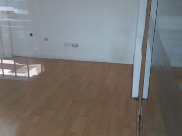Alquilo Local Comercial Centro Comercial La Fontana S/ 600 Precio a tratar