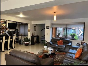 Tlalpan, excelente casa en C. H. a un minuto de Insurgentes