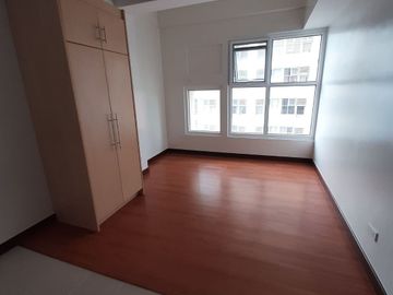 Rent to Own in Near maakti area city bel air pasong tamo