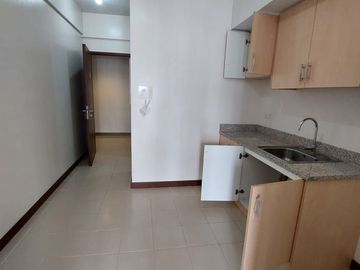 Rent to Own in Near maakti area city bel air pasong tamo