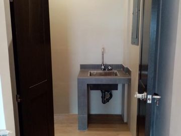 Rush Sale Townhouse M Residences Capitol Hills 4 Bedrooms, Quezon City