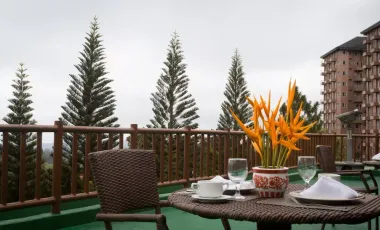 RUSH!!! CANYON WOOD RES RESORT near TAGAYTAY, LAUREL BATANGAS (GT)