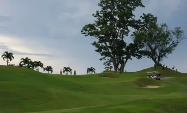 RUSH!!! CANYON WOOD RES RESORT near TAGAYTAY, LAUREL BATANGAS (GT)