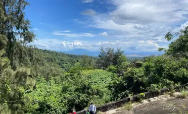 RUSH!!! CANYON WOOD RES RESORT near TAGAYTAY, LAUREL BATANGAS (GT)