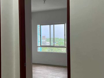 MESAVIRRE GARDEN RESIDENCES - 1 BEDROOM UNIT