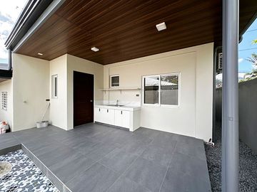 Newly-renovated 4-Bedroom House in Collegeville, Los Baños
