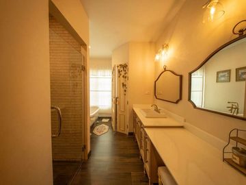 3 Bedrooms Farmhouse Style With Furniture Fully, in Sansaran Village, Nong Khwai Subdistrict, Hang Dong District, Chiang Mai Province