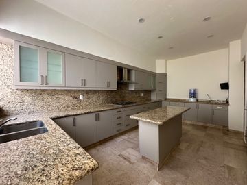 Casa en Jurica Av Los Laureles en Venta
