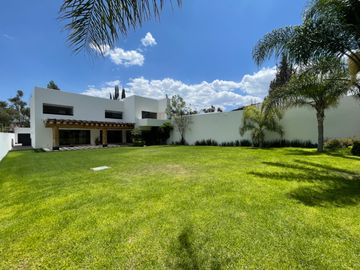 Casa en Jurica Av Los Laureles en Venta