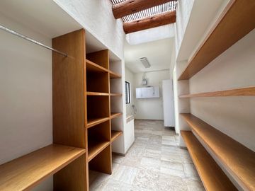 Casa en Jurica Av Los Laureles en Venta