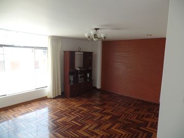 ¡¡Vendo Casa!! 2do, 3er piso y Aires - Bellavista Callao