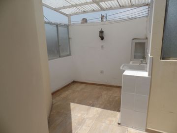 ¡¡Vendo Casa!! 2do, 3er piso y Aires - Bellavista Callao