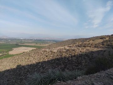 SE VENDE TERRENO LADERA DE CERRO LA BATALLA ,CALERA DE TANGO DE 5.500 M2 EN 1.000  UF