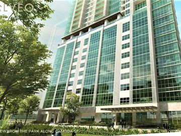 Rare 3 Bedroom Penthouse Suite in Makati For Sale