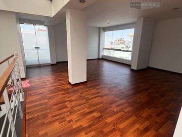 💥EN VENTA O ALQUILER! HERMOSO PENTHOUSE💥