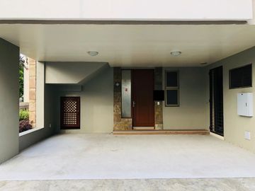PNM - FOR SALE: 4 Bedroom Townhouse in Valle Verde 7, Pasig