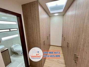 MODERNA CASA DE VENTA DENTRO DE CONDOMINIO, Sector Balzay C1343