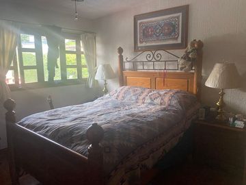 VENDO CASA EN CUERNAVACA, GRAN UBICACIÓN (DELICIAS), USO DE SUELO MIXTO.