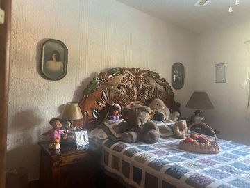 VENDO CASA EN CUERNAVACA, GRAN UBICACIÓN (DELICIAS), USO DE SUELO MIXTO.