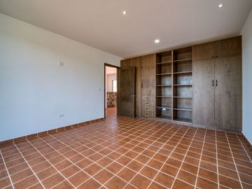 Casa con hermosa vista al oceano a unos minutos de Playa La Mision, Ensenada