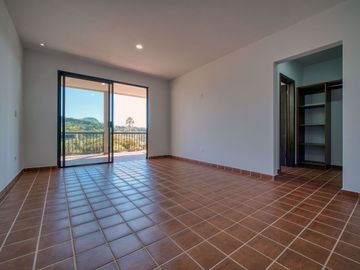 Casa con hermosa vista al oceano a unos minutos de Playa La Mision, Ensenada