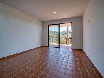 Casa con hermosa vista al oceano a unos minutos de Playa La Mision, Ensenada
