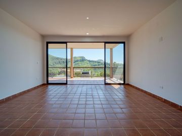 Casa con hermosa vista al oceano a unos minutos de Playa La Mision, Ensenada