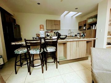 CASA EN VENTA EN HACIENDA SAN ÁNGEL - Cuatro habitaciones - Zona Sureste - León Gto