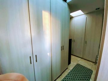 CASA EN VENTA EN HACIENDA SAN ÁNGEL - Cuatro habitaciones - Zona Sureste - León Gto