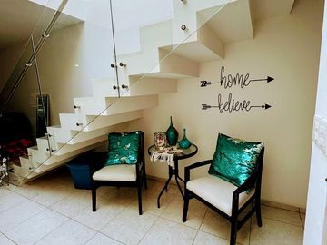 CASA EN VENTA EN HACIENDA SAN ÁNGEL - Cuatro habitaciones - Zona Sureste - León Gto