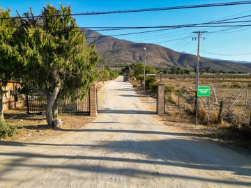 Venta Parcela 2 Hect Con 2 Casas , Fundo Los Coroneles Olmue