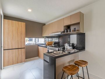 CASA EN VENTA AL SUR DE CUERNAVACA CON ALBERCA Y JARDIN