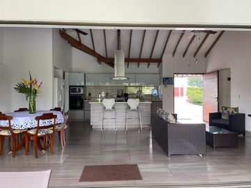Casa Campestre en Venta – Calarcá Quindío