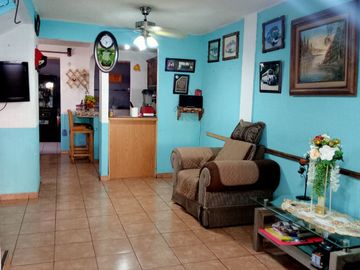 CASA EN VENTA LA HACIENDA 1A ETAPA - SALIDA A QUIROGA