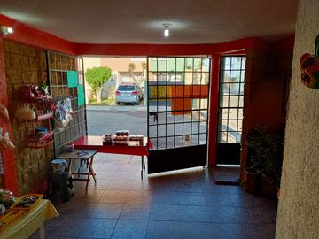 CASA EN VENTA LA HACIENDA 1A ETAPA - SALIDA A QUIROGA