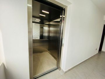 Venta de departamento en MOrelos con alberca, elevador, 3 recamaras acepto CREDITOS