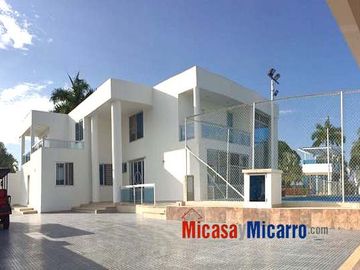 Casa Campestre de Lujo Carmen de Apicala Melgar
