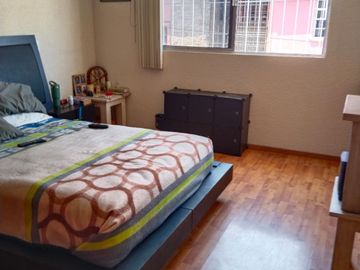 Excelente oportunidad, linda casa amplios espacios en Toluca