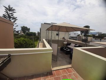 PRECIO DE OCASIÓN... Casa con Piscina en Miraflores