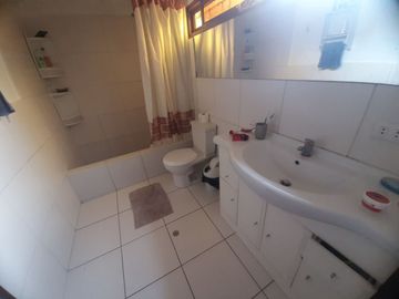 PRECIO DE OCASIÓN... Casa con Piscina en Miraflores
