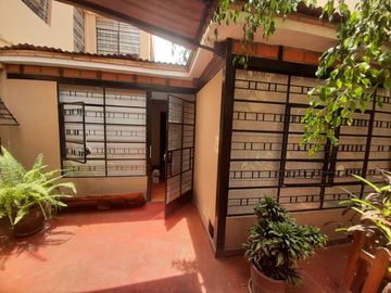 PRECIO DE OCASIÓN... Casa con Piscina en Miraflores