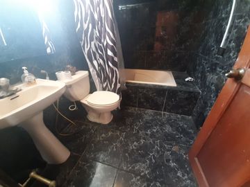 PRECIO DE OCASIÓN... Casa con Piscina en Miraflores