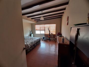PRECIO DE OCASIÓN... Casa con Piscina en Miraflores