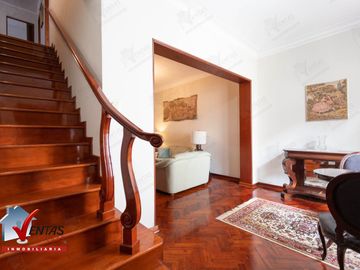 VENTA DE CASA REMODELADA EN SAN ISIDRO CERCA AL PARQUE EL OLIVAR