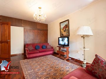 VENTA DE CASA REMODELADA EN SAN ISIDRO CERCA AL PARQUE EL OLIVAR