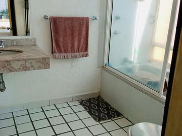 Venta casa en Cuernavaca zona residencial Lomas de Ahuatlán